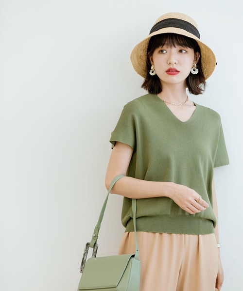 SAISON DE PAPILLON(セゾンドパピヨン)の「Vネック半袖サマーニットプルオーバー(ニット/セーター・レディース・ホワイト/グリーン/ピンク/ネイビー/ブラック/アイボリー/ラベンダー/ブラウン/ブルー/ローズ/ミント/キャメル/ブルー系その他/ピンク系その他/パープル/レンガ・M/L)」の17枚目の写真