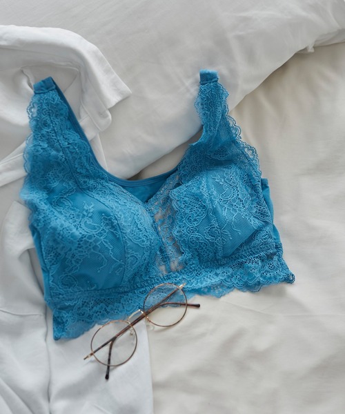 izumi BODY LABO(イズミボディラボ)の「【羽根型パッドがバストの横流れを防いでバストケア】ナイトブラ(ナイトブラ・レディース・ブラック/ブルー/アイボリー/ラベンダー/チャコール/サックスブルー/ネイビー/ピンク/ワイン/モーブ系/ダークブラウン/モスグリーン/シアン/ブラウン・LL/S/M/L)」の8枚目の写真