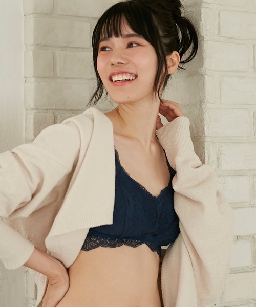 izumi BODY LABO(イズミボディラボ)の「【羽根型パッドがバストの横流れを防いでバストケア】ナイトブラ(ナイトブラ・レディース・ブラック/ブルー/アイボリー/ラベンダー/チャコール/サックスブルー/ネイビー/ピンク/ワイン/モーブ系/ダークブラウン/モスグリーン/シアン/ブラウン・LL/S/M/L)」の19枚目の写真