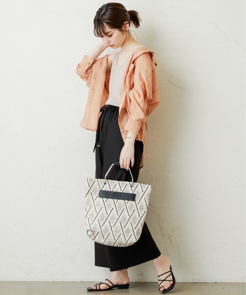 natural couture（ナチュラルクチュール）の「シアービッグシャツ（シャツ/ブラウス・レディース・ベージュ/ブラウン/イエロー/オレンジ・FREE）」の6枚目の写真