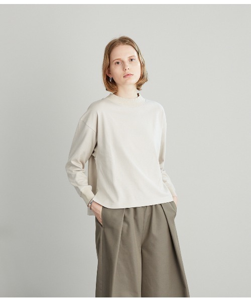 SIPULI（シプリ）の「エイジングスーピマコットン　モックネックカットソー（Tシャツ/カットソー・レディース・ライトグレー/ネイビー・2/3）」の3枚目の写真