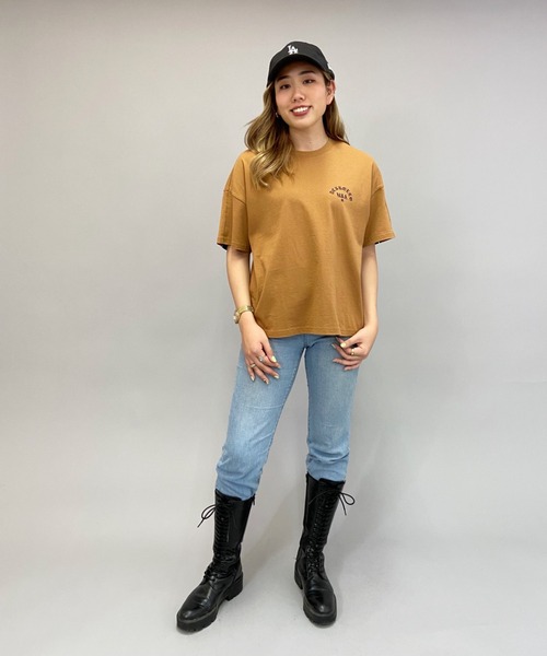 DC(ディーシー)の「DC/ディーシー ビッグシルエット ラインテープ柄Tシャツ LST201307(Tシャツ/カットソー・レディース・ブラウン/ホワイト/ブラック・M/S)」の15枚目の写真