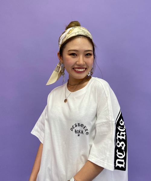 DC(ディーシー)の「DC/ディーシー ビッグシルエット ラインテープ柄Tシャツ LST201307(Tシャツ/カットソー・レディース・ブラウン/ホワイト/ブラック・M/S)」の9枚目の写真