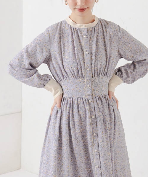 natural couture(ナチュラルクチュール)の「配色花柄レディワンピース(ワンピース・レディース・ラベンダー/ブラック/ベージュ・FREE)」の10枚目の写真