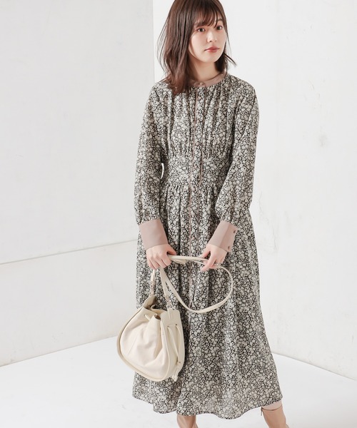 natural couture(ナチュラルクチュール)の「配色花柄レディワンピース(ワンピース・レディース・ラベンダー/ブラック/ベージュ・FREE)」の13枚目の写真