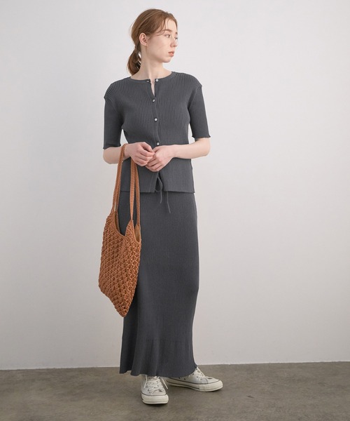 MADEMOISELLE ROPE'（マドモアゼル ロペ）の「【セットアップ対応】ERISILK リブ2WAYニットカーディガン（カーディガン/ボレロ・レディース・ホワイト/チャコールグレー・38）」の10枚目の写真