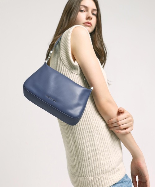 CHARLES & KEITH（チャールズ & キース）の「ジップ ショルダーバッグ / Zip Shoulder Bag（ショルダーバッグ・レディース・ブルー/ブラック/パープル・M）」の18枚目の写真