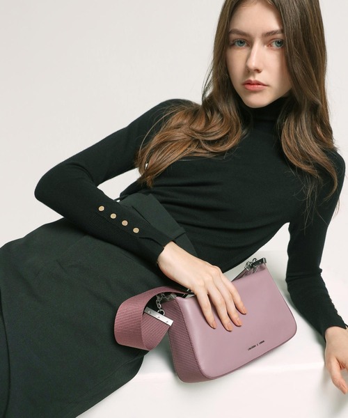 CHARLES & KEITH（チャールズ & キース）の「ジップ ショルダーバッグ / Zip Shoulder Bag（ショルダーバッグ・レディース・ブルー/ブラック/パープル・M）」の13枚目の写真