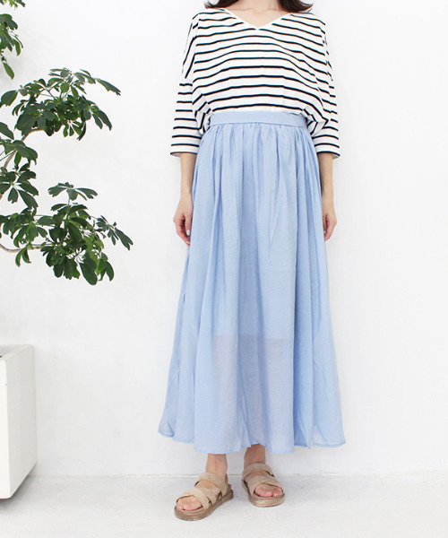 MODE ROBE(モードローブ)の「太ラインフラットサンダル(サンダル・レディース・ブラック/ベージュ・23㎝/24㎝/25㎝/23.5㎝/24.5㎝)」の8枚目の写真