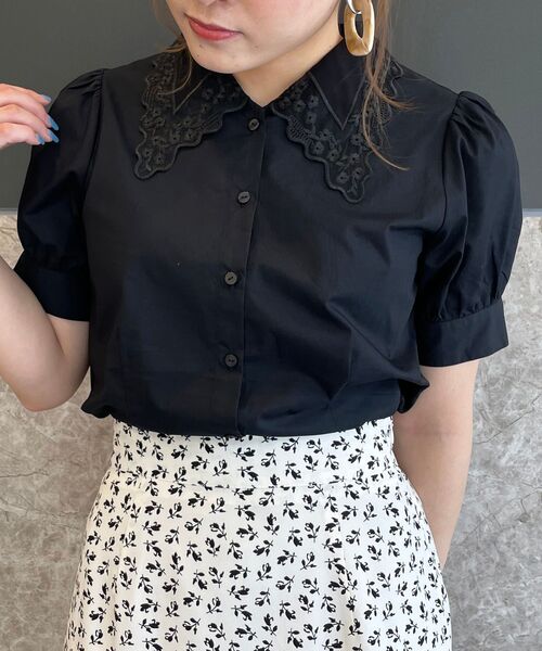 MAJESTIC LEGON(マジェスティックレゴン)の「petit襟パフ袖ブラウス(シャツ/ブラウス・レディース・ブラック/オフホワイト/ブルー/ブルー系その他2・SMALL/MEDIUM)」の6枚目の写真