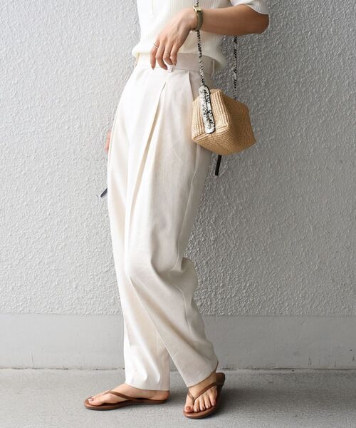 SHIPS（シップス）の「タックパンツ（その他パンツ・レディース・ナチュラル/オレンジ/ライトグリーン・36/38）」の17枚目の写真