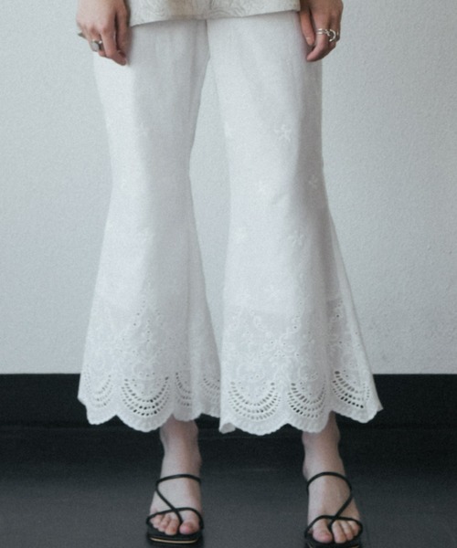 ACCL(エーシーシーエル)の「裾レースコットンパンツ(その他パンツ・レディース・ホワイト/ブラック・FREE)」の5枚目の写真