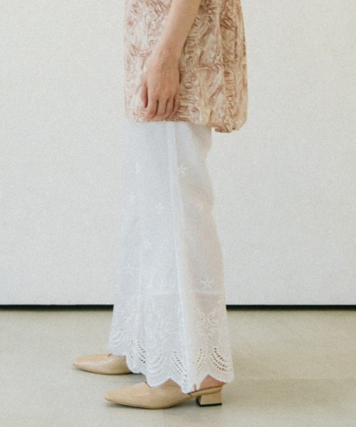 ACCL(エーシーシーエル)の「裾レースコットンパンツ(その他パンツ・レディース・ホワイト/ブラック・FREE)」の15枚目の写真