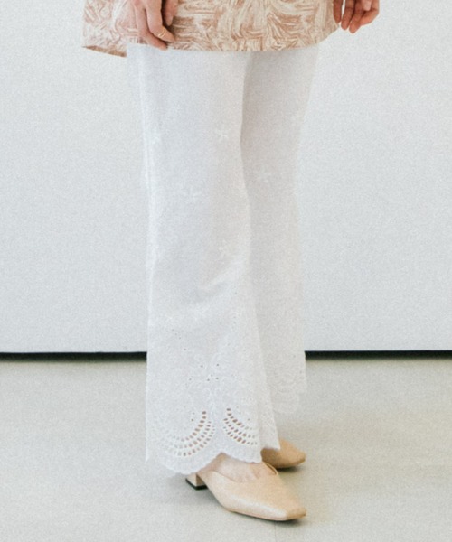 ACCL(エーシーシーエル)の「裾レースコットンパンツ(その他パンツ・レディース・ホワイト/ブラック・FREE)」の19枚目の写真