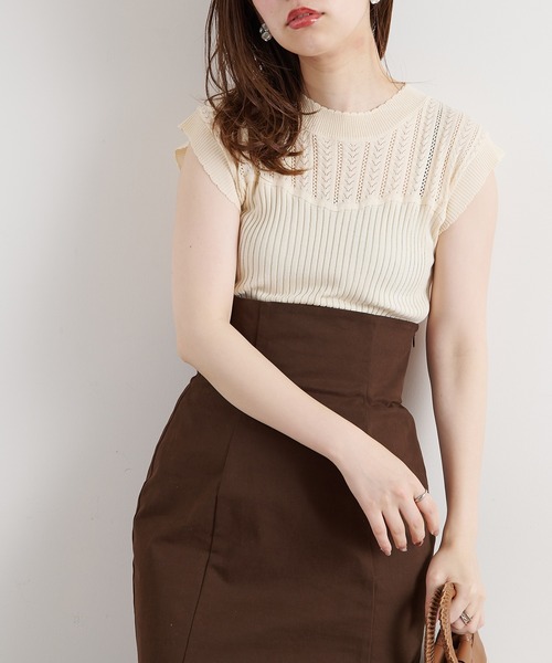 natural couture(ナチュラルクチュール)の「【WEB限定】透かし×リブお上品スカラップニット(ニット/セーター・レディース・オフホワイト/ブラック/モカ/サックスブルー/オレンジ・FREE)」の7枚目の写真