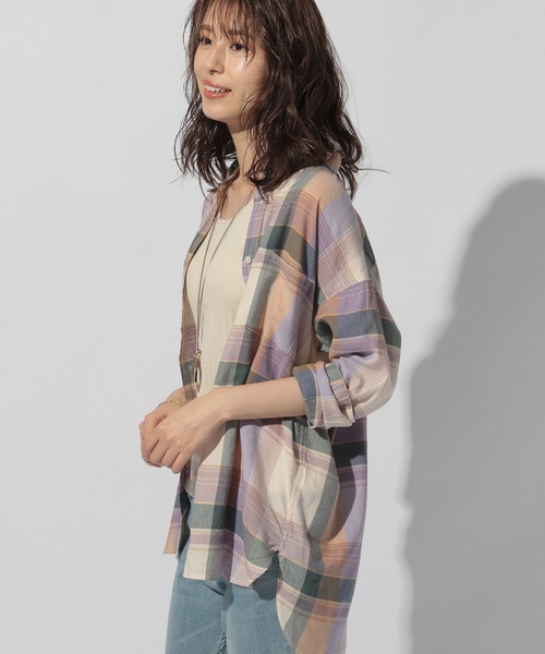BAYFLOW(ベイフロー)の「リネンストレッチチェックシャツ(テンセル(TM)繊維使用)(シャツ/ブラウス・レディース・パープル/グリーン・SMALL/MEDIUM)」の13枚目の写真