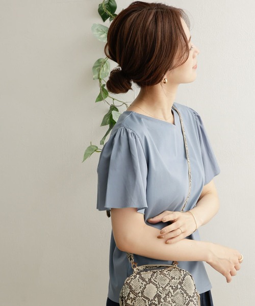 URBAN RESEARCH DOORS（アーバンリサーチドアーズ）の「フレアスリーブプルオーバー（Tシャツ/カットソー・レディース・ブラック/ブルー/ライトベージュ・ONE）」の17枚目の写真