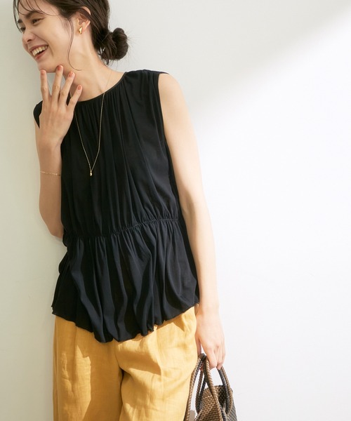 ROPE'（ロペ）の「ギャザーノースリーブカットソー（Tシャツ/カットソー・レディース・ブラック/オフホワイト/ダークブラウン・38）」の2枚目の写真