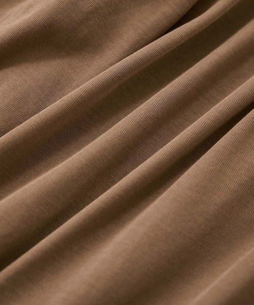 ROPE'（ロペ）の「ギャザーノースリーブカットソー（Tシャツ/カットソー・レディース・ブラック/オフホワイト/ダークブラウン・38）」の10枚目の写真