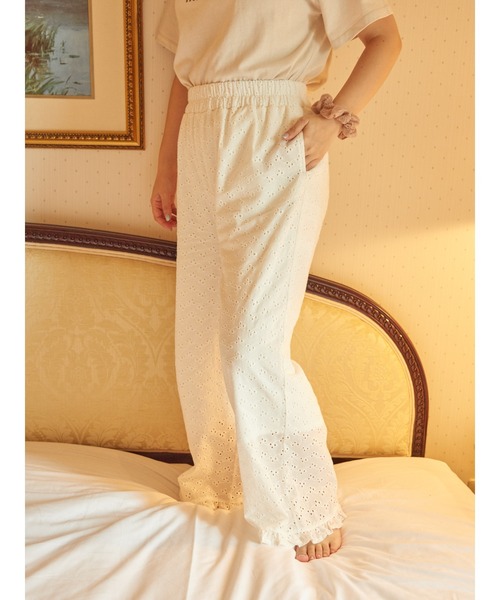 SLURR（スラ―）の「Cotton lace long pants（ルームウェア/パジャマ・レディース・ホワイト・FREE）」の3枚目の写真