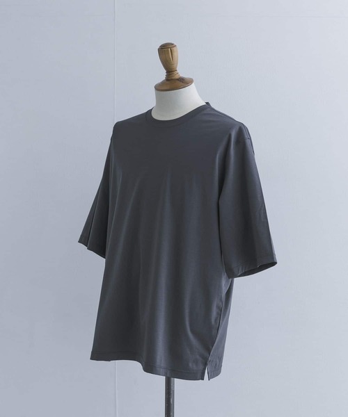 URBAN RESEARCH（アーバンリサーチ）の「COSEI　80/ 40G シルケットルーズTシャツ（シャツ/ブラウス・メンズ・ホワイト/グレー・2/3）」の3枚目の写真