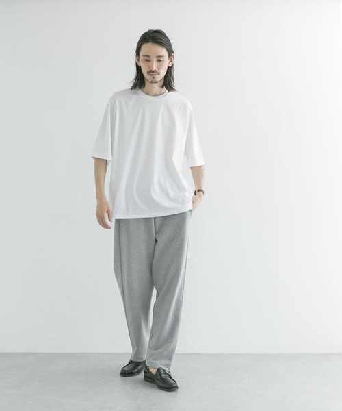 URBAN RESEARCH（アーバンリサーチ）の「COSEI　80/ 40G シルケットルーズTシャツ（シャツ/ブラウス・メンズ・ホワイト/グレー・2/3）」の18枚目の写真