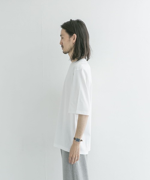 URBAN RESEARCH（アーバンリサーチ）の「COSEI　80/ 40G シルケットルーズTシャツ（シャツ/ブラウス・メンズ・ホワイト/グレー・2/3）」の10枚目の写真