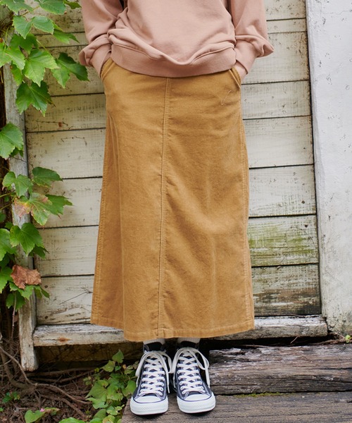 MILKFED.（ミルクフェド）の「CORDUROY SKIRT（スカート・レディース・ベージュ/チャコール・ONE SIZE）」の2枚目の写真