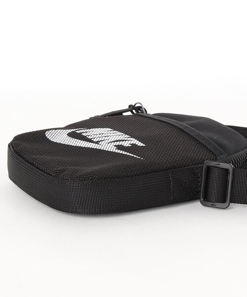 NIKE(ナイキ)の「WEGO/NIKE ヘリテージスモールアイテム(ショルダーバッグ・メンズ・ブラック・FREE)」の9枚目の写真