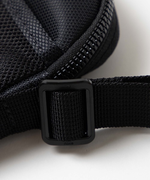 NIKE(ナイキ)の「WEGO/NIKE ヘリテージスモールアイテム(ショルダーバッグ・メンズ・ブラック・FREE)」の10枚目の写真