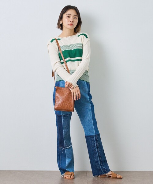 FREAK'S STORE（フリークスストア）の「【WEB限定】型押フラワーショルダーバッグ（ショルダーバッグ・レディース・ブラック/キャメル/ブラウン/ダークブラウン/ホワイト・ﾌﾘ-）」の6枚目の写真