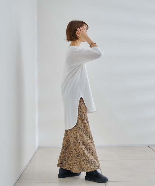 DouDou(ドゥドゥ)の「7分袖バックロングT(Tシャツ/カットソー・レディース・オフホワイト/チャコールグレー/グリーン・FREE)」の12枚目の写真