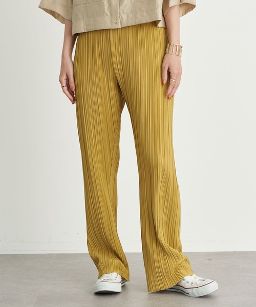 earth music&ecology(アースミュージックアンドエコロジー)の「すきな丈プリーツパンツ *(その他パンツ・レディース・ブラウン/イエロー/ブラック/グリーン・FREE)」の1枚目の写真