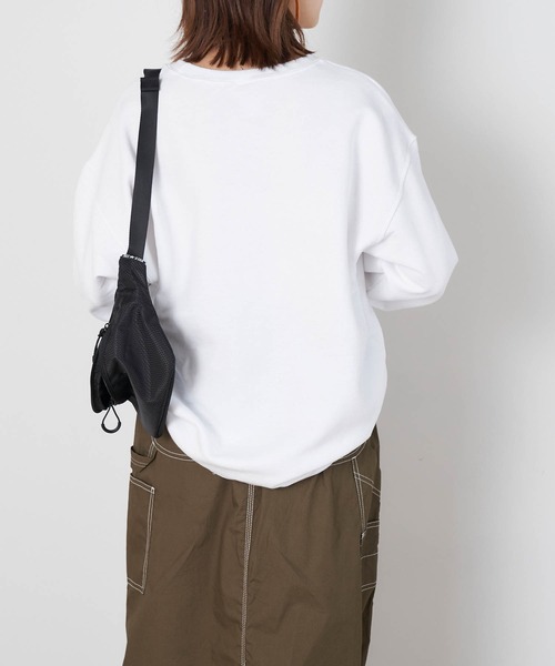 JERZEES（ジャージーズ）の「【JERZEES】ジャージーズ  レディース オーバーサイズ クルーネック スウェット（スウェット・レディース・ネイビー/グレー/ホワイト/レッド/ブラック・M/S/XL/L）」の9枚目の写真