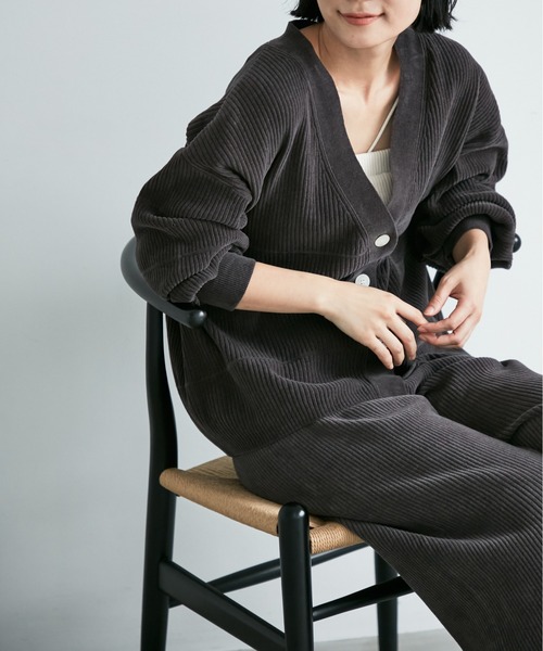 SALON adam et rope'（サロン アダム エ ロペ）の「【極上の肌ざわり】リブカーディガン -CreamyCotton /クリーミーコットン-（カーディガン/ボレロ・レディース・チャコールグレー/ベージュ/オフホワイト/グリーン/ピンク系その他・FREE）」の3枚目の写真