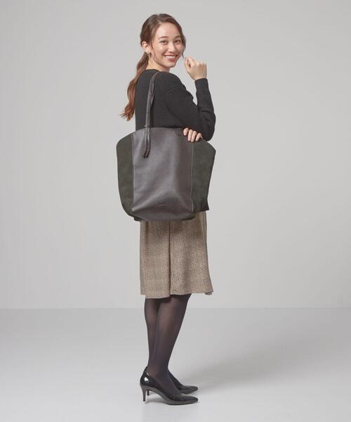 THE STATION STORE(ザ ステーション ストア)の「<H.V.F.N(エイチ ブイ エヌ エフ)>Lスタッズ コンビ トートバッグ(トートバッグ・レディース・ベージュ/ブラック・FREE)」の11枚目の写真