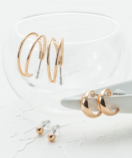 Blueberry（ブルーベリー）の「デザイン ピアス（ピアス（両耳用）・レディース・ゴールド系8/ブラウン/ゴールド系1/ゴールド系2/ゴールド/ゴールド系6/パープル/イエロー/ゴールド系4/ゴールド系9/ゴールド系5/ブルー/ブルーグリーン/ゴールド系7/ゴールド系3/ベージュ・フリー）」の8枚目の写真