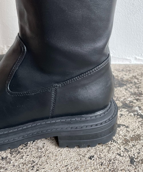 CAPRICIEUX LE'MAGE（カプリシューレマージュ）の「トラックソールロングブーツ（ブーツ・レディース・ブラック/キャメル・37/39）」の3枚目の写真