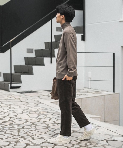 URBAN RESEARCH DOORS（アーバンリサーチドアーズ）の「ハーモニータートルネックニット（ニット/セーター・メンズ・ベージュ系その他/レッド系その他/ロイヤルブルー/ホワイト系その他/ブラック・38/40）」の15枚目の写真