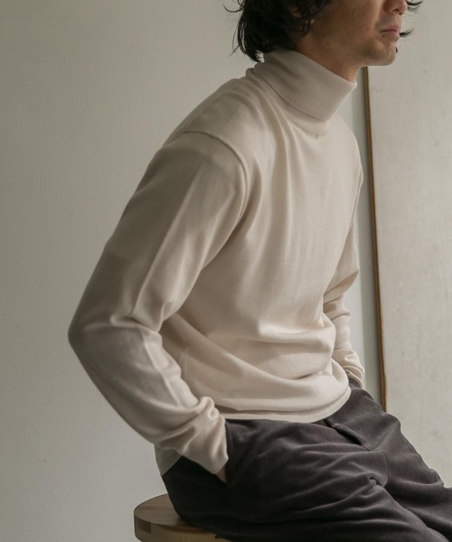 URBAN RESEARCH DOORS（アーバンリサーチドアーズ）の「ハーモニータートルネックニット（ニット/セーター・メンズ・ベージュ系その他/レッド系その他/ロイヤルブルー/ホワイト系その他/ブラック・38/40）」の9枚目の写真