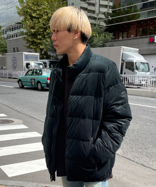 DKNY(ディーケーエヌワイ)の「【DKNY】ダナキャランニューヨークQUILTED VELOUR PUFFER JACKET ベルベット ウルトラロフト パファージャケット(ダウンジャケット/コート・メンズ・ブラック/ネイビー/グリーン・S/M/L/XL)」の3枚目の写真