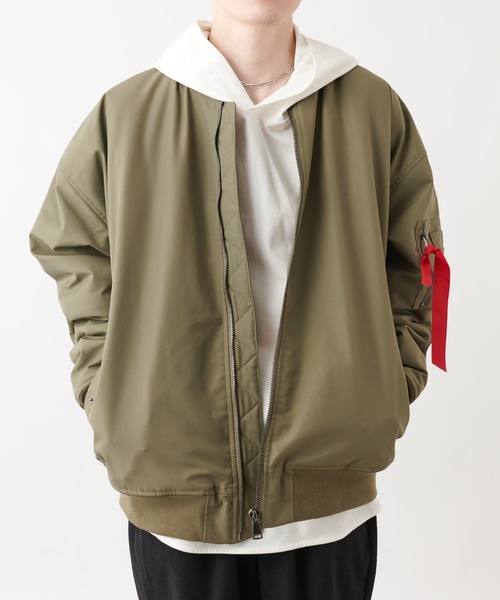 COLONY 2139（コロニートゥーワンスリーナイン）の「ヘビーツイル中綿ビッグシルエットMA-1 ※ユニセックス対応（ミリタリージャケット・メンズ・ブラック/カーキ・MEDIUM/LARGE）」の8枚目の写真