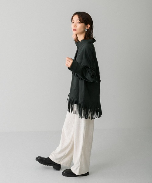 KBF(ケイビーエフ)の「フェイクスエードフリンジシャツ(シャツ/ブラウス・レディース・キャメル/ベージュ系その他/グリーン・ONE)」の15枚目の写真