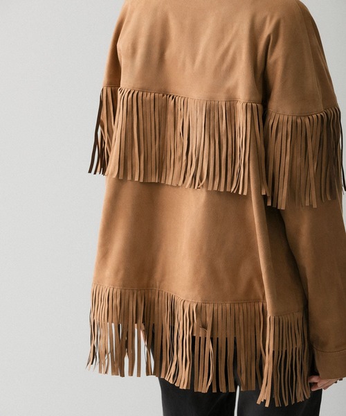 KBF(ケイビーエフ)の「フェイクスエードフリンジシャツ(シャツ/ブラウス・レディース・キャメル/ベージュ系その他/グリーン・ONE)」の8枚目の写真