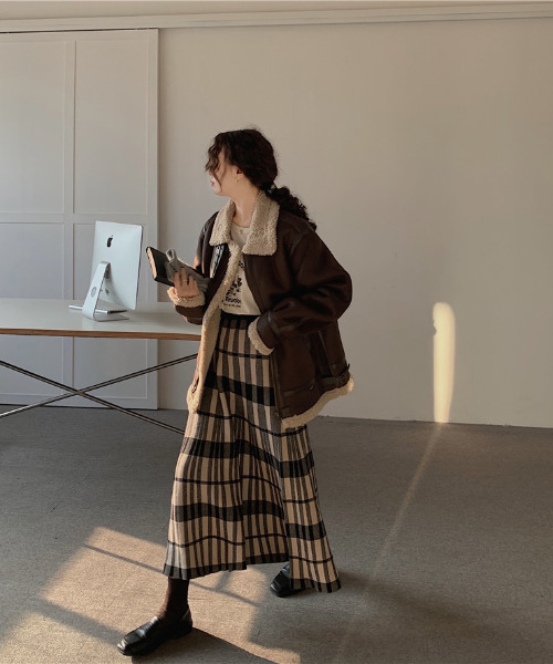 emi+（エミプラス）の「チェック柄ロングニットスカート（スカート・レディース・ブラック/ブラウン・FREE）」の20枚目の写真