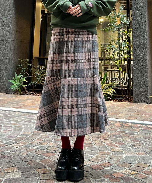 HEYUMM(ヘユム)の「チェックマーメイドスカート(スカート・レディース・ブラウン系その他/ブラック系その他/グレー系その他・ONE)」の3枚目の写真