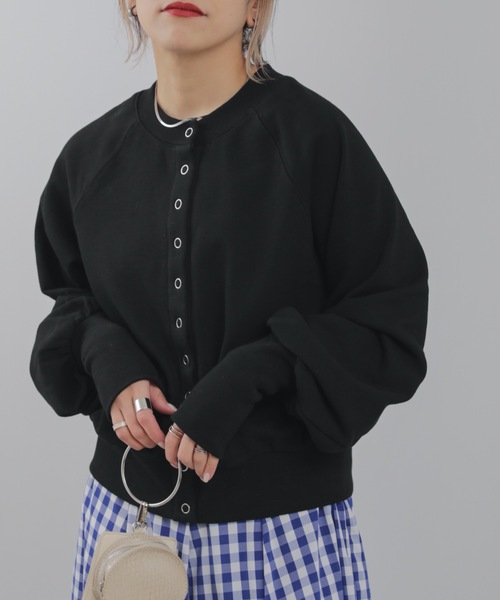ap retro（アプレトロ）の「マルチウェイ裏毛プルオーバー　トレーナー/カーディガン（スウェット・レディース・ブラック/アイボリー/オートミール・FREE）」の17枚目の写真
