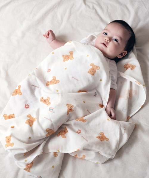 panpantutu(パンパンチュチュ)の「コットンガーゼおくるみ(ポーチ付)(おくるみ・キッズ・ベージュ/ホワイト×レッド・FREE)」の3枚目の写真