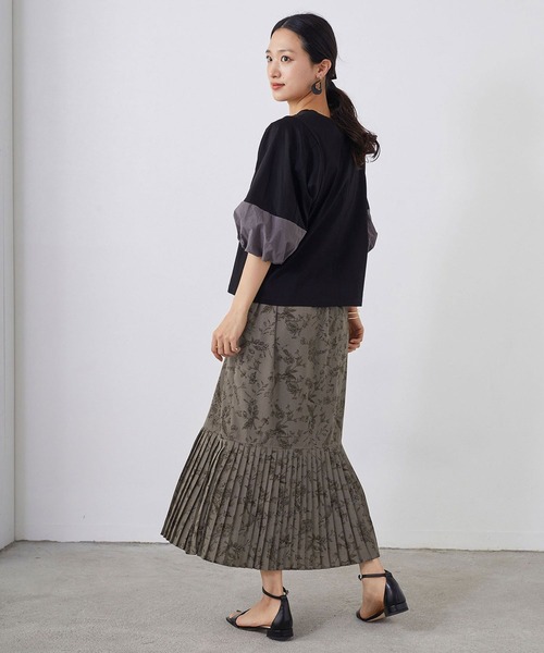 NICOLE white（ニコルホワイト）の「裾プリーツ花柄スカート（スカート・レディース・カーキ/オフホワイト・FREE）」の17枚目の写真