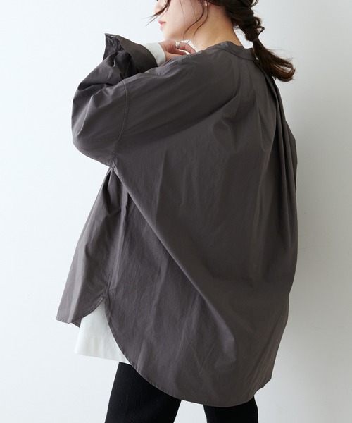 PUAL CE CIN（ピュアルセシン）の「塩縮加工タイプライターブラウス（シャツ/ブラウス・レディース・ホワイト/グレイッシュベージュ/チャコール・FREE）」の8枚目の写真